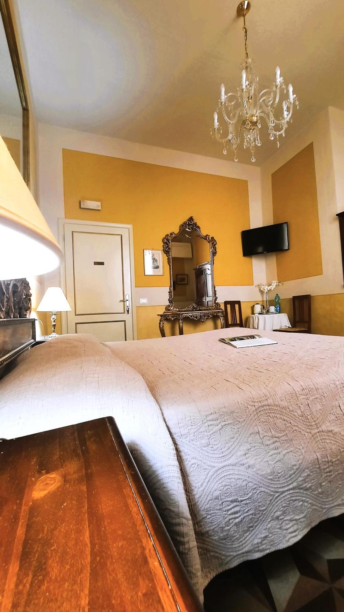 Bed and Breakfast La Boheme Лукка Екстер'єр фото