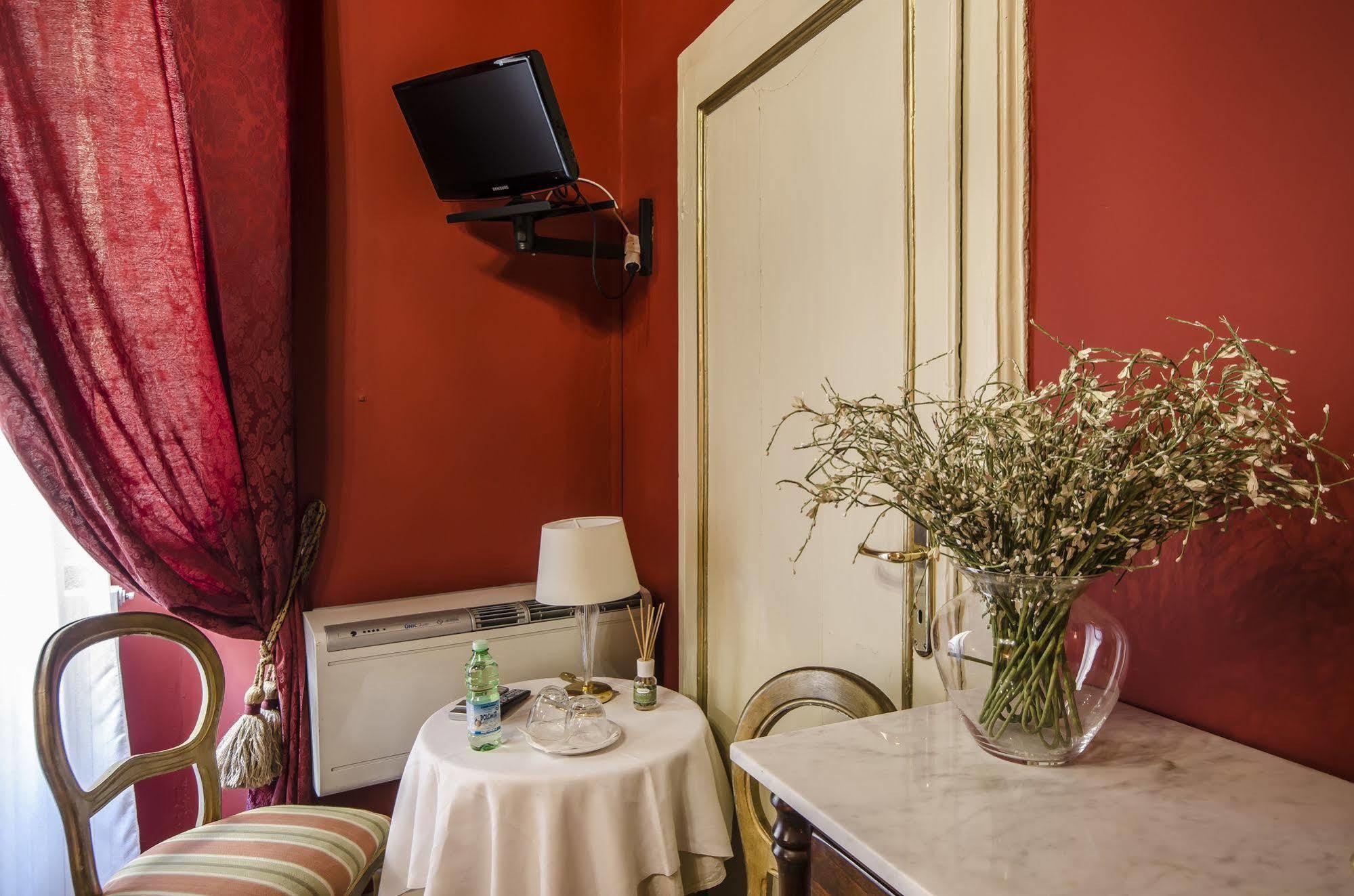 Bed and Breakfast La Boheme Лукка Екстер'єр фото
